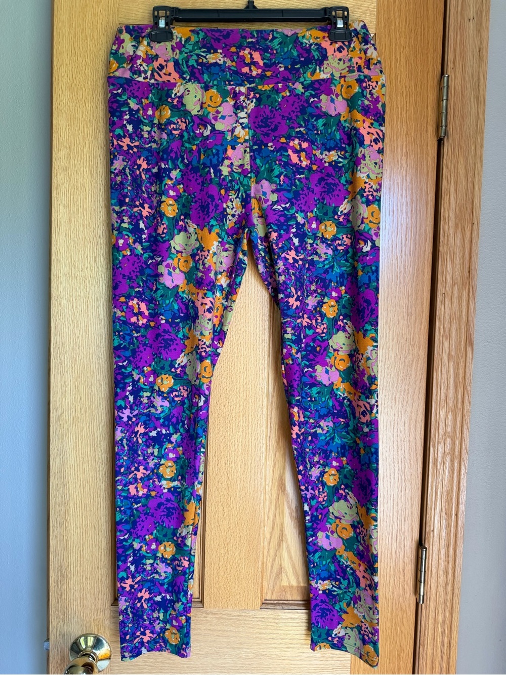 LuLaRoe Tall & Curvy Leggings Purple Orange Floral Print TC Yoga Waistband XL